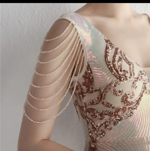 Gold, Floral,V Neck, Round Back, Sleeveless,  Beaded, Sequined,  Mermaid… - Picture 6 of 13